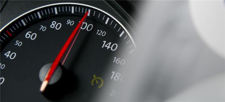 Kostenlose Prüfung: ADAC kommt am Montag nach Zeven Der Technische Prüfdienst vom ADAC ist von Montag, 2.Juli, bis Mittwoch, 4.Juli, in Zeven zu Gast. Neben Bremsen und Stoßdämpfer kann auch der Tacho kontrolliert werden.