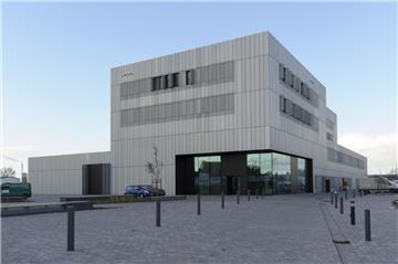 Der Thünen-Neubau im Fischereihafen ist bis auf einige Restarbeiten fertig. Nach und nach werden jetzt Wissenschaftler und technische Mitarbeiter einziehen.