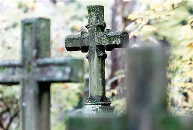 Loxstedter Tierarzt stellt klar: „Der Hund war vor der Tat tot“ Der Tod eines Hundes in Loxstedt bewegt die Gemüter. Doch nun ist klar: Er wurde nicht zu Tode gequält.