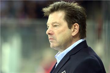 Der Trainer der Fischtown Pinguins, Ben  Doucet. Foto Scheer