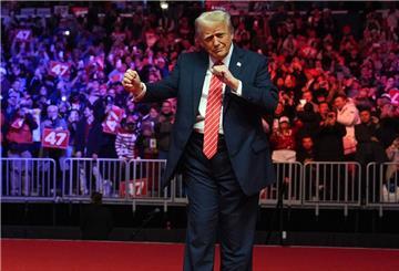 Der „Trump Dance“ hat sich längst als Meme im Internet verbreitet.