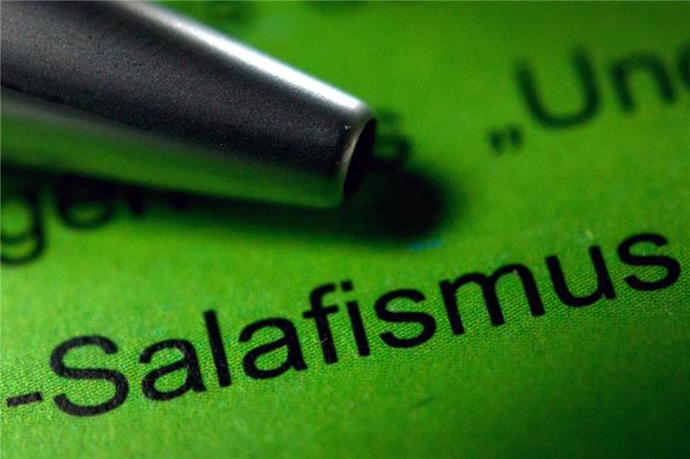 Der typische Salafist ist inzwischen schwierig zu erkennen. "Er kleidet sich ganz normal", sagt LKA-Chef Daniel Heinke.