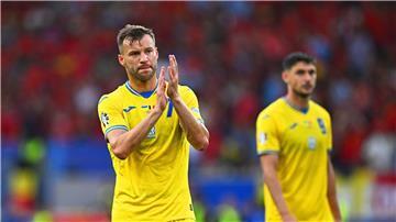 Der ukrainische Nationaltrainer Serhij Rebrow betont vor allem die gute Leistung gegen Belgien.