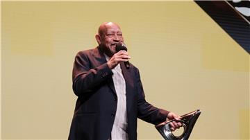 Der US-amerikanische Pianist Kenny Barron hat den Deutschen Jazzpreis 2024 gewonnen.