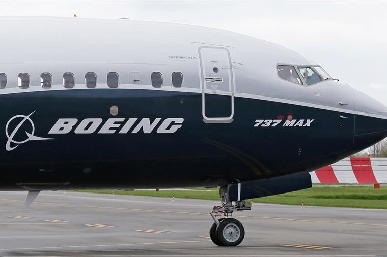 Der US-Luftfahrtkonzern Boeing ist bei seinem mit Flugverboten belegten Krisenjet 737 Max auf ein neues Problem gestoßen.