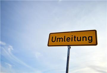 Der Verkehr an der Kontrollstelle am Hafenausgang Rotersand wird zeitweise umgeleitet.