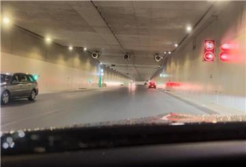 Der Verkehr durch den Hafentunnel in Bremerhaven wird am Mittwoch dauerhaft freigegeben.