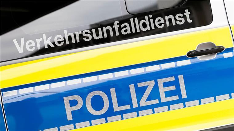 Radfahrer stirbt nach Abbiegeunfall mit Lkw in Hannover Der Verkehrsunfalldienst Hannover hat die Ermittlungen zur Ursache des Verkehrsunfalls aufgenommen. (Symbolbild)