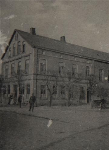 Der Vielander Hof an der Weserstraße 23 um 1907.  Foto: Sammlung Heuwinkel
