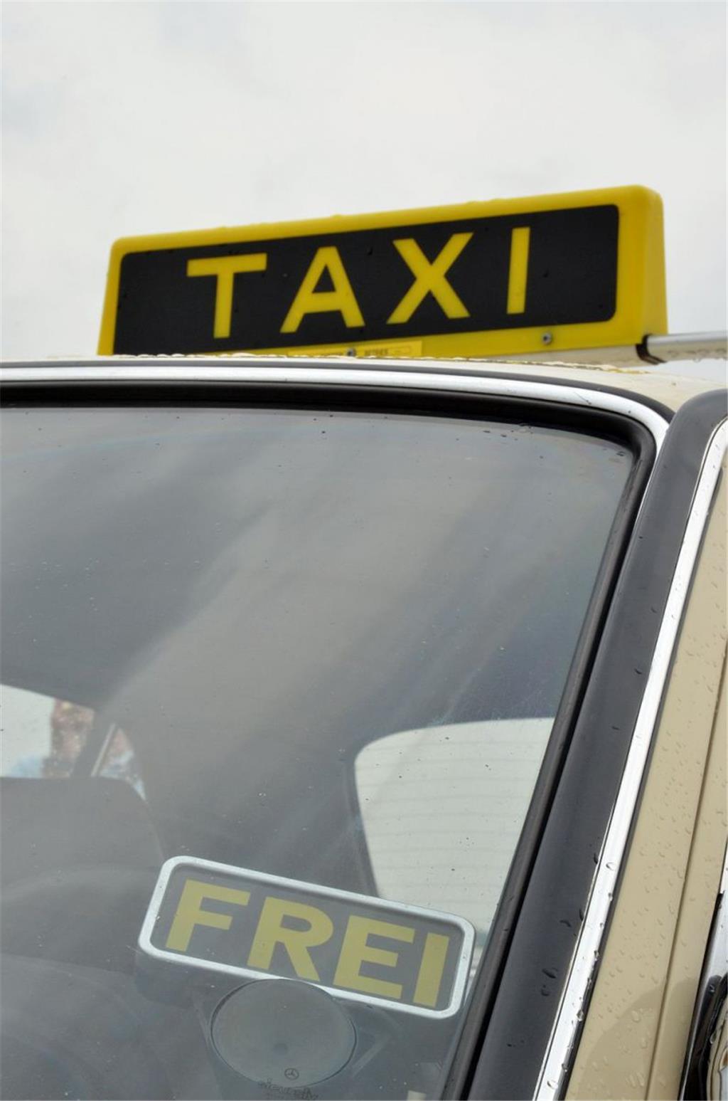 Der W123 war früher oft als Taxi unterwegs.