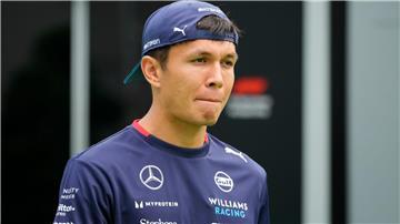 Der Wagen von Alexander Albon wird nach dem Unfall in der Qualifikation nicht rechtzeitig fertig.