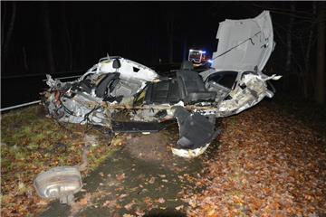 Der Wagen wurde bei dem Unfall nahe Wittorf völlig zerstört. 