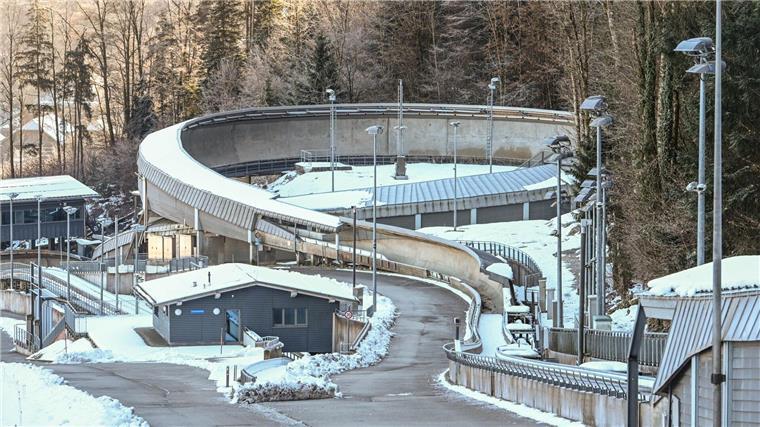 Der Wiederaufbau der Bahn soll Ende November beginnen.