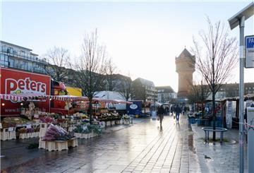 Der Wochenmarkt in Geestemünde ist der größte der Bremerhavener Wochenmärkte. 