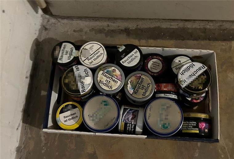 Großkontrolle im Cuxland: Shishabar im Fokus von Zoll und Polizei Der Zoll stellte in einer Shisha-Bar unversteuerte Tabakwaren sicher.