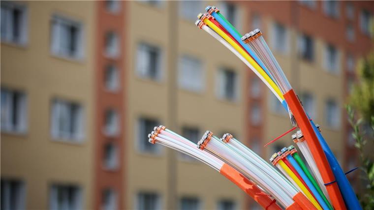 EU: Für Netzabdeckung in Europa mehr Investitionen nötig Derzeit erreichen laut EU-Kommission Glasfasernetze nur 56 Prozent der Haushalte.