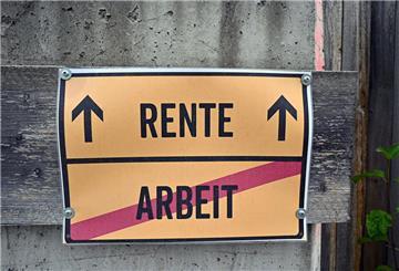 Ein Schild, an ein deutsches Orstausgangsschild angelehnt, Raus aus der Arbeit, Rente voraus.