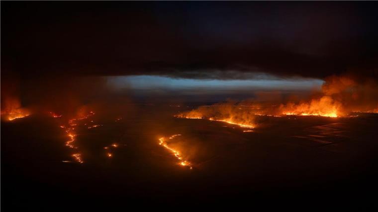 Deutsche Feuerwehrleute in Spanien - 40 Waldbrände zugleich Deutsche Feuerwehrleute aus Nordrhein-Westfalen und Niedersachsen werden voraussichtlich in der Extremadura bei der Waldbrandbekämpfung helfen.