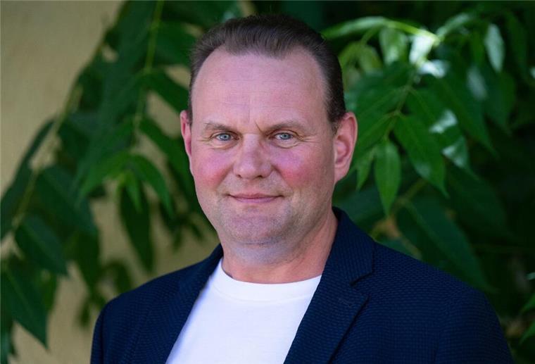 Devid Striesow bezeichnet sich selbst als „Hundemensch“ Devid Striesow über Hunde, Geigen und den Nordstand.