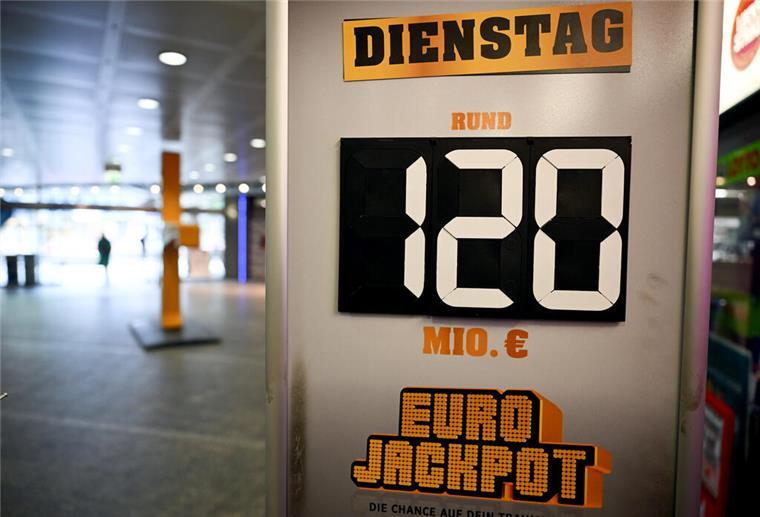 Die 120 Millionen sind weiterhin im Jackpot.