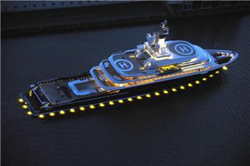 Die 2010 auf der Lloyd Werft erbaute Superyacht &quot;Luna&quot; ist nach einem Eigentümerwechsel ein Jahr lang in Bremerhaven umgebaut worden.