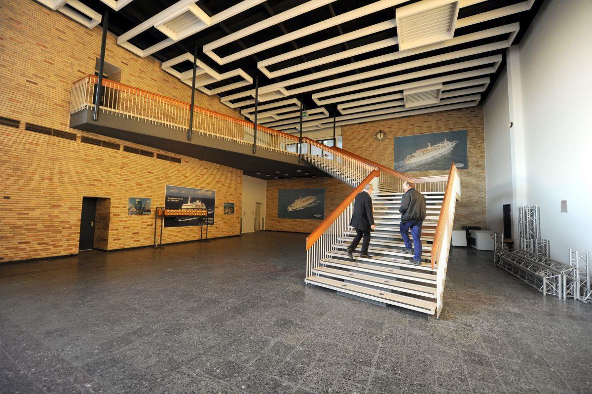 Die 60er-Jahre-Architektur des Columbusbahnhofs spiegelt den Optimismus der Wirtschaftswunderjahre wider.  Foto Scheer