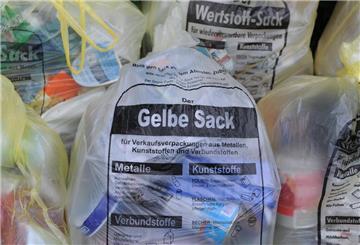 Mehrere gefüllte Gelbe Säcke