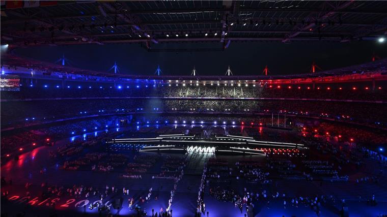 Die Abschiedszeremonie im Stade de France hat begonnen.