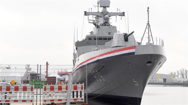 Die ägyptische Fregatte in Bremerhaven.