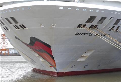 Die "AIDAaura" wird in Bremerhaven kosmetisch überarbeitet und zur "Celestyal Discovery".