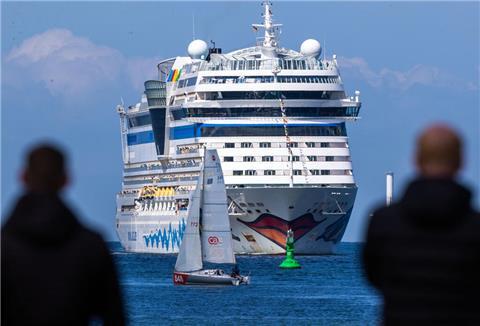 das Kreuzfahrtschiff "Aidasol"