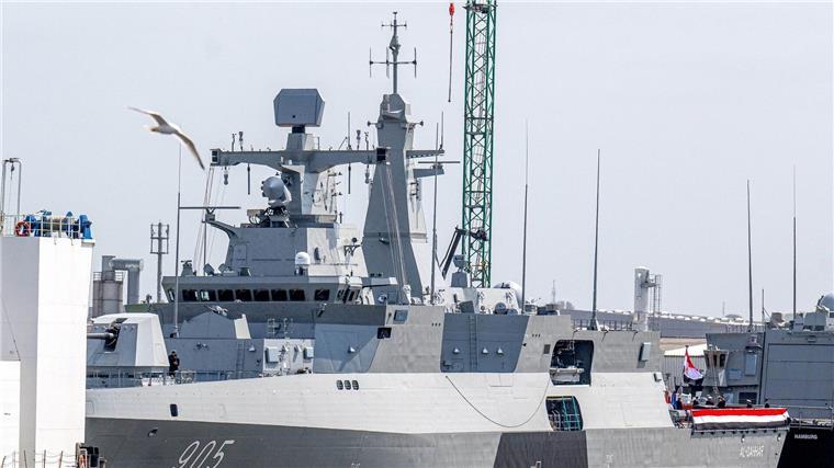 Die „AL-QAHHAR“ liegt im Fischereihafen.