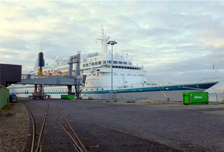Die „Albatros“ verlässt Bremerhaven Die „Albatros“ in Bremerhaven.