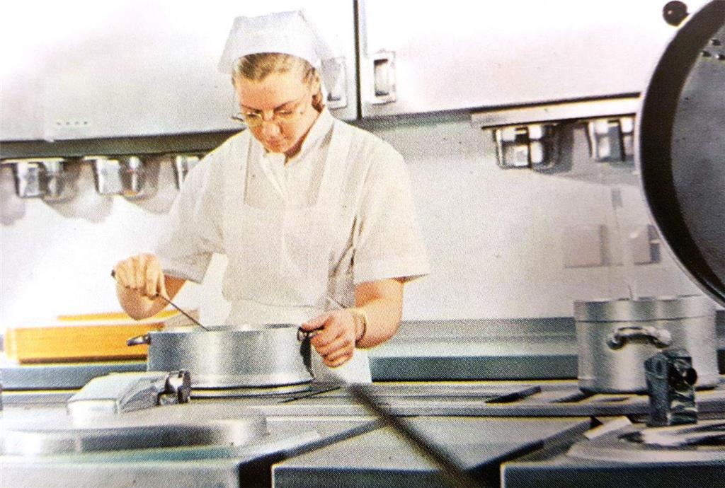 Die alte Nordenhamer Klinik von innen. Foto: Info-Broschüre des Landkreises Wese...