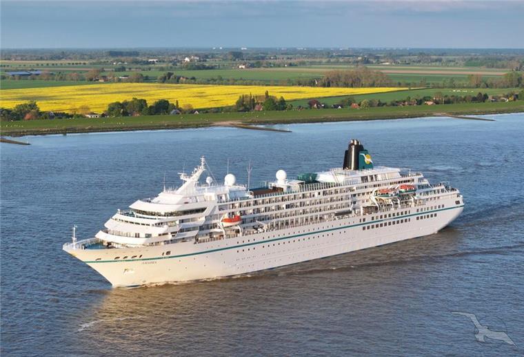 Kreuzfahrt: Diese Schiffe werden am Terminal in Bremerhaven erwartet Amadea Kreuzfahrtschiff wasser