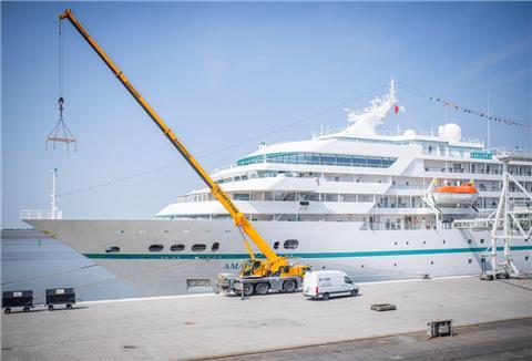 Die „Amadea“ wird im April in Bremerhaven erwartet. Sie wird hier in die Werft gehen.