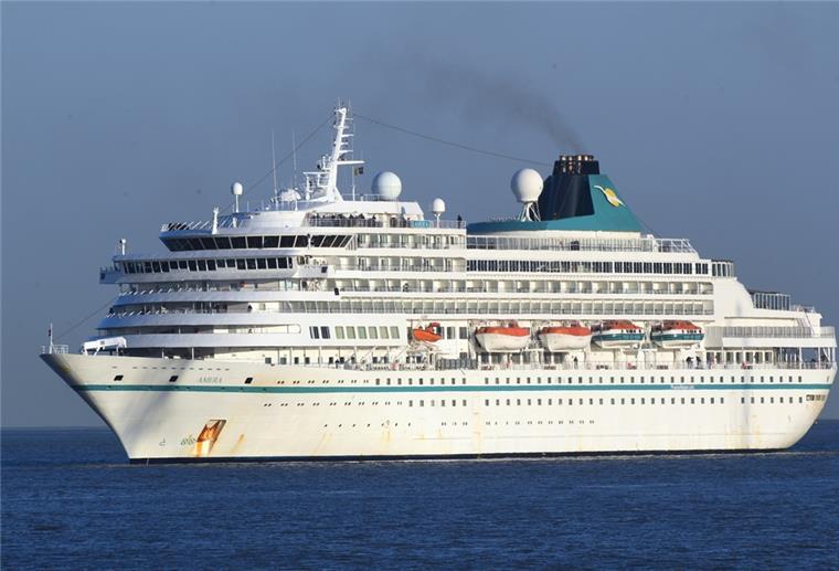 Die „Amera“ muss länger in Bremerhaven bleiben Die „Amera“ bleibt noch bis zum 9. August in Bremerhaven.