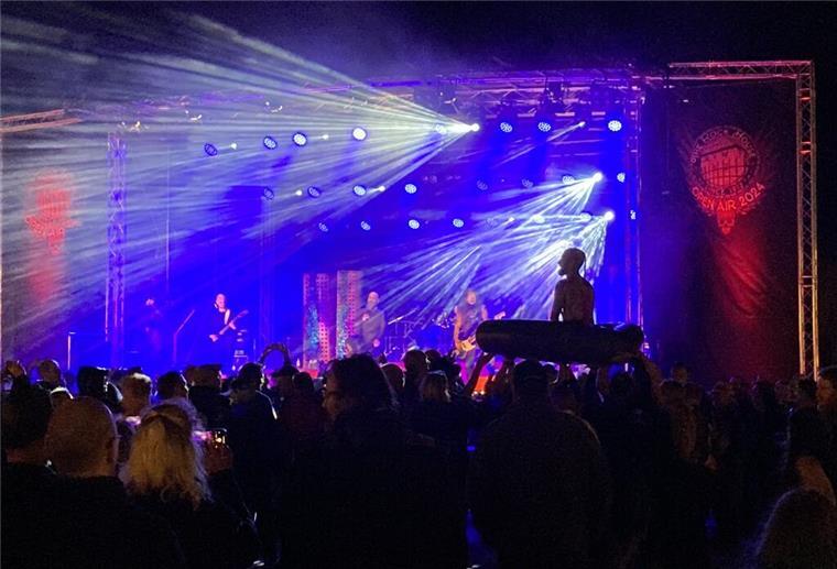 Das sind die Siegerfotos vom Rock House Festival! Konzertbühne