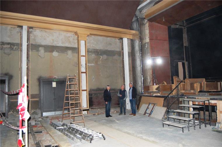 Die Arbeiten im großen Saal des CTB gehen voran. Doch noch ist es eine große Baustelle. 