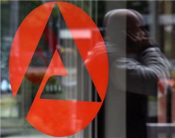 Die Arbeitsagentur soll mit gefälschten Beschäftigungsnachweisen um „eine hohe siebenstellige Summe“ betrogen worden sein.  Foto Kneffe