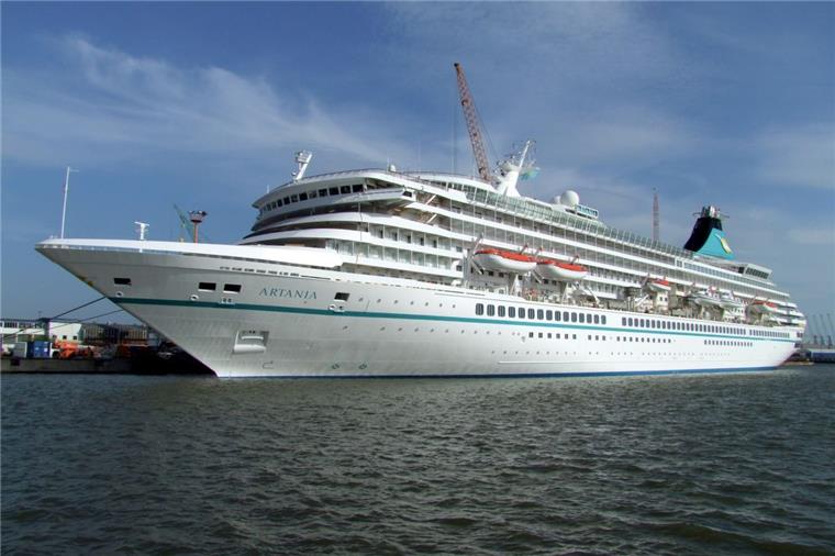 Die "Artania" kommt am Sonntag mit 1100 Passagieren nach Bremerhaven.