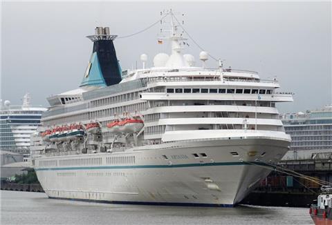 Die "Artania" wird am Sonntag wieder Bremerhaven anlaufen.