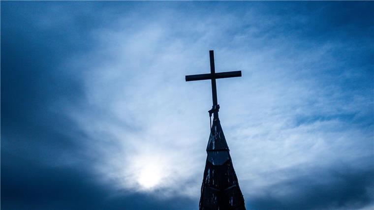 Aufarbeitung von Missbrauch: Kommission sieht weiter Hürden Die Aufarbeitung von Missbrauch in den eigenen Reihen beschäftigt die katholische Kirche schon seit vielen Jahren. (Symbolbild)