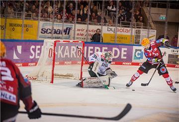 Die Augsburg Panther erzielen im 2. Drittel den Ausgleich und leiteten damit die Wende ein.