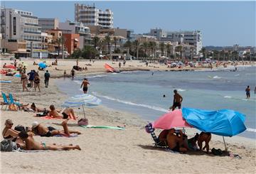 Die Aussichten auf Herbstferien auf Mallorca haben einen jähen Dämpfer erhalten.