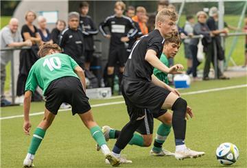 Die B-Junioren der JSG 1. FC Nordenham/TSV Abbehausen mit Marvin Höpken (schwarzes Trikot) erwischten einen schwachen Tag.