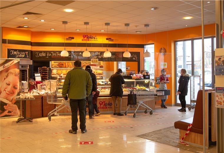 Die Bäcker-Filiale Meier muss die Rewe-Filiale verlassen.