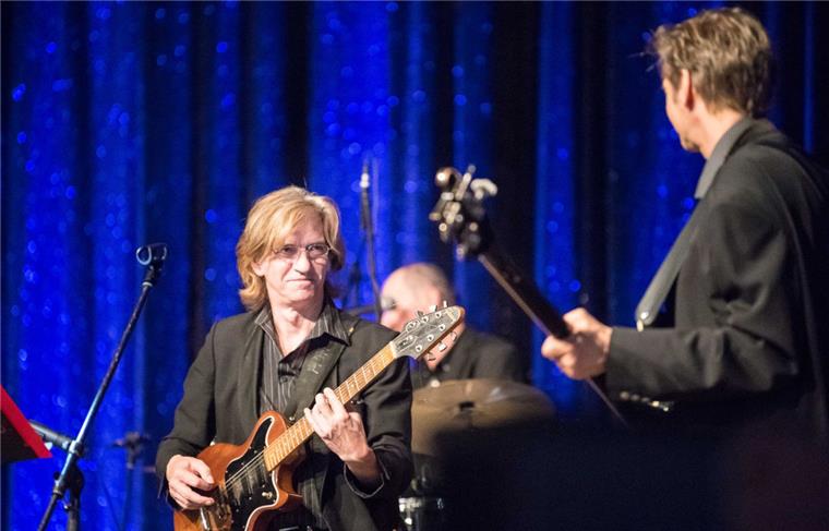 Die Band „Larry and the Handjive“ unterstützte die Teilnehmer musikalisch. Foto: Hartmann