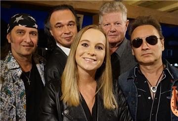 Band New Horses