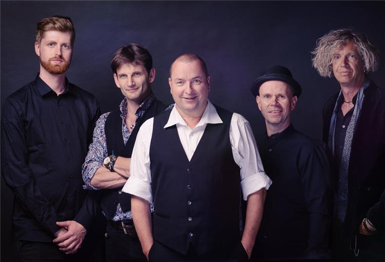 Musiksommer: Band würdigt Phil Collins und Genesis Band Fünf Herren